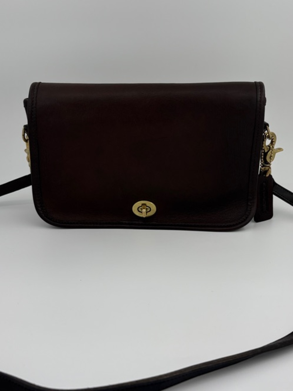 Vintage Coach Brown Leather Turnlock Crossbody Bag with Gold Hardware
